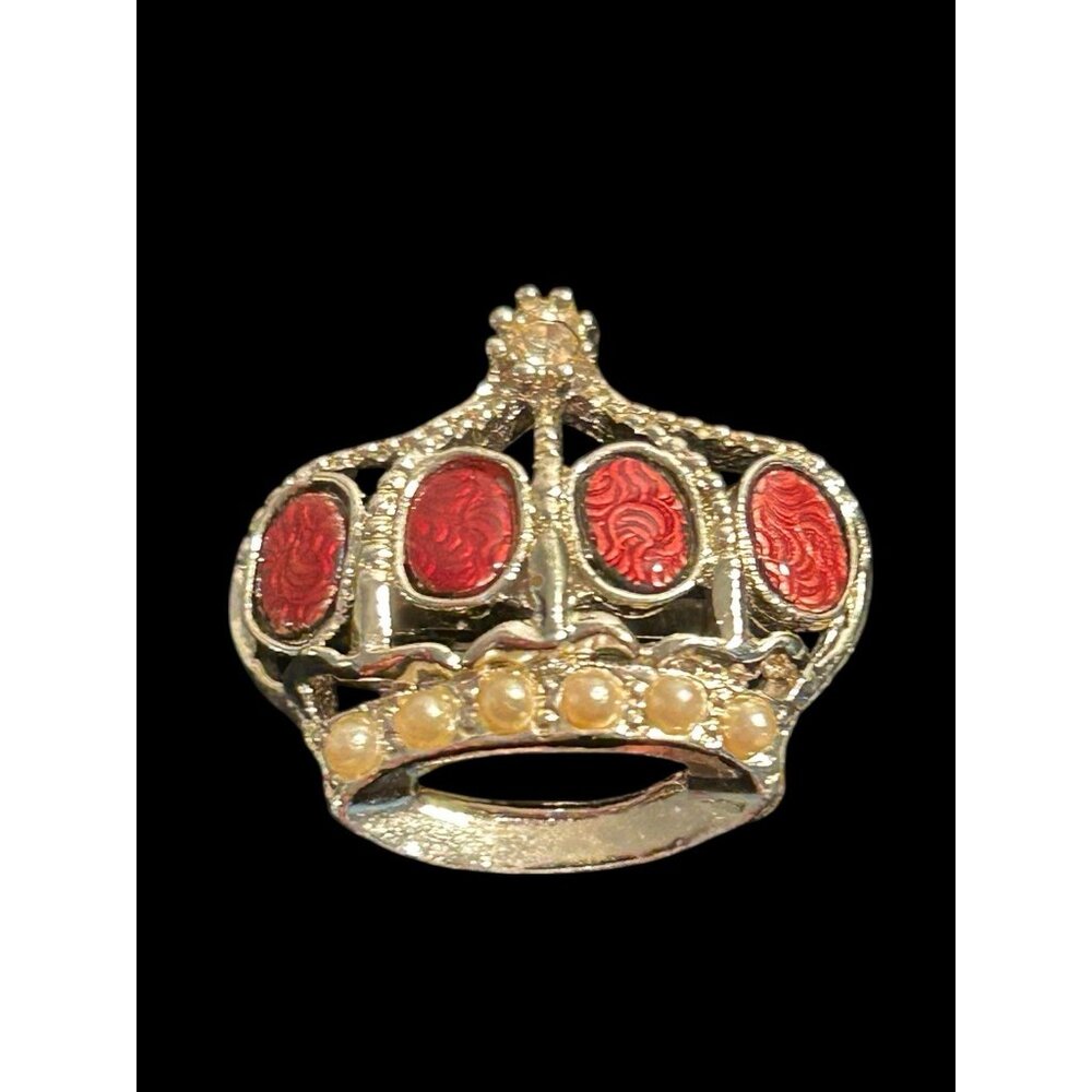 Vintage Gold Tone Faux Red Swirl Sunstone & Pearl Cabochon Crown Brooch Pin